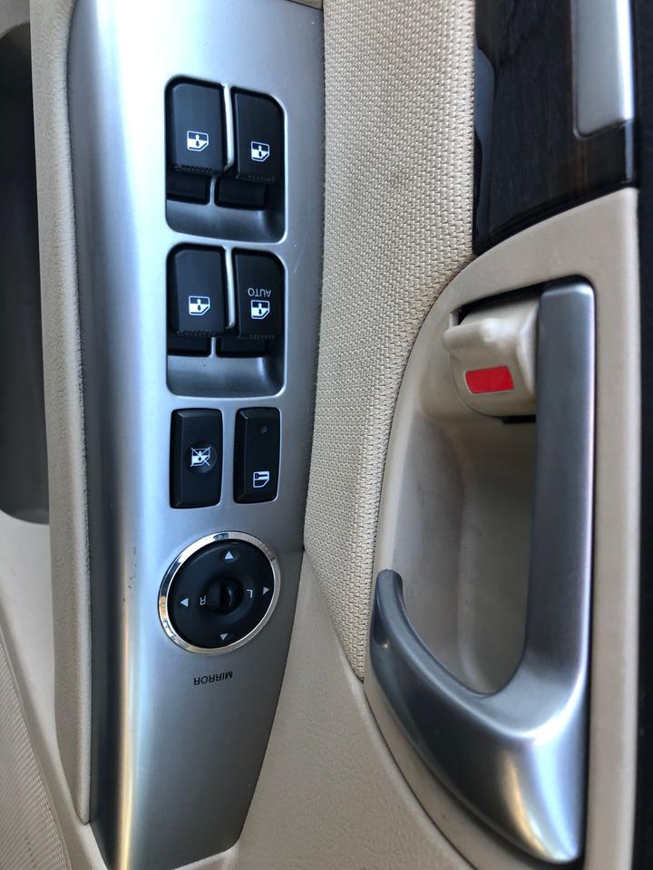 2010 Hyundai Santa Fe FWD 4dr V6 Auto GL Photo