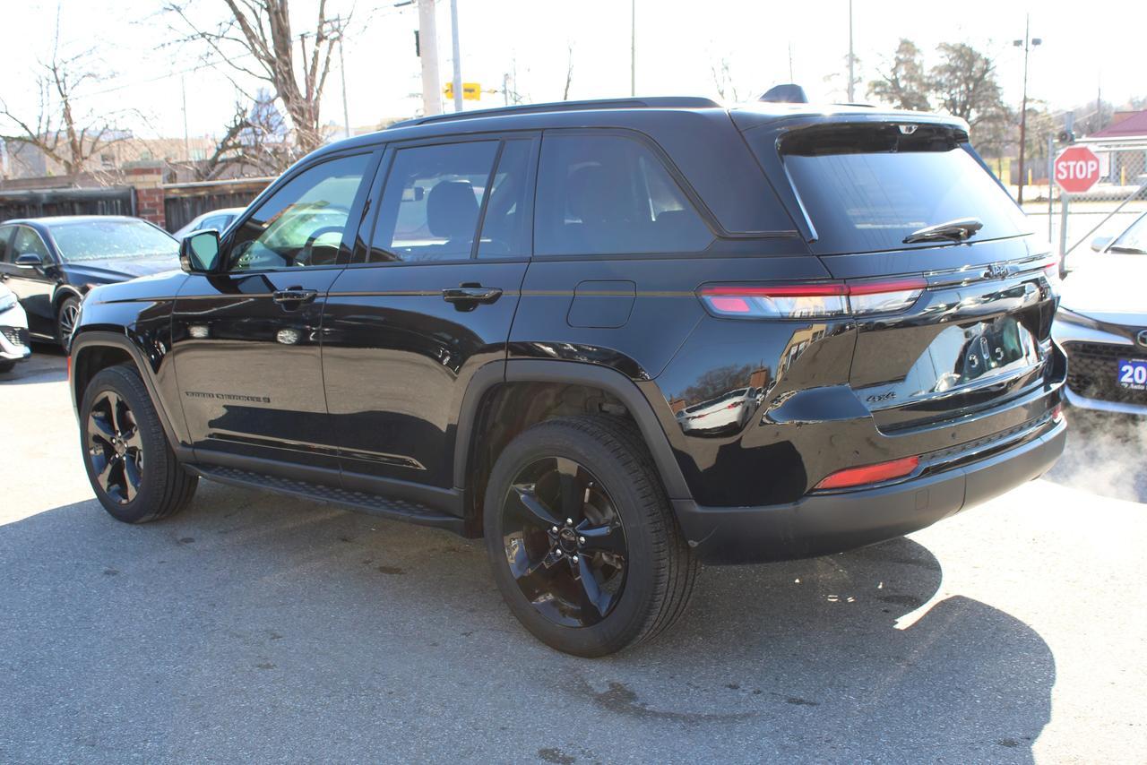 2024 Jeep Grand Cherokee LIMITED 4X4 Photo
