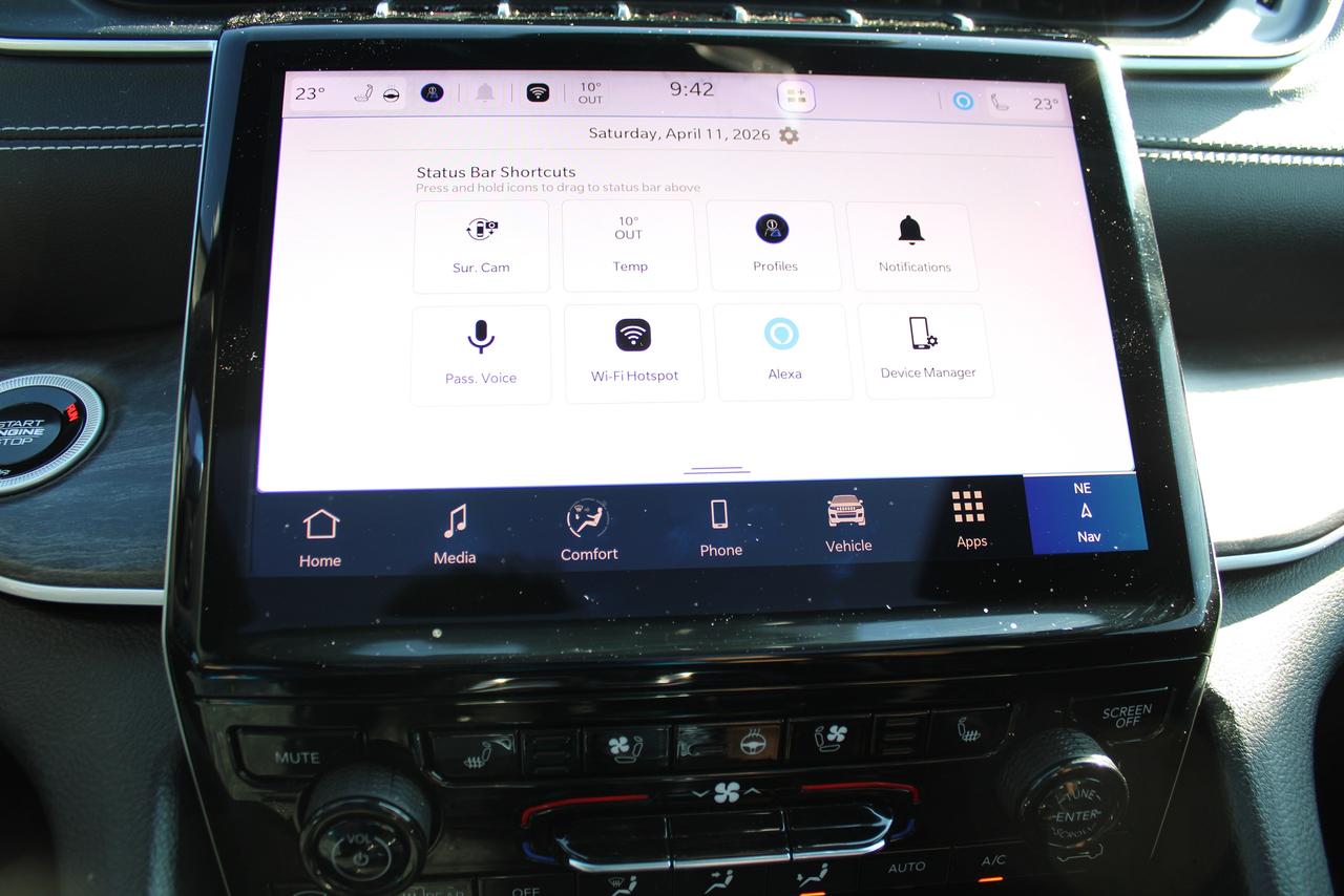 2024 Jeep Grand Cherokee LIMITED 4X4 Photo