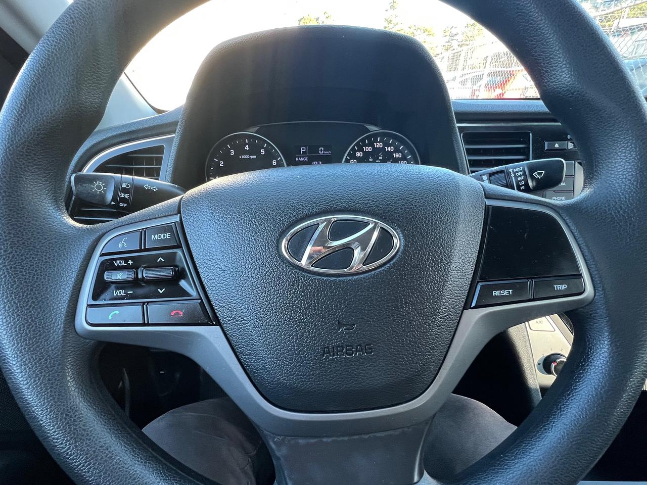 2017 Hyundai Elantra EXTRA CLEAN-BLUETOOTH-HEATED SEATS& MORE! Photo