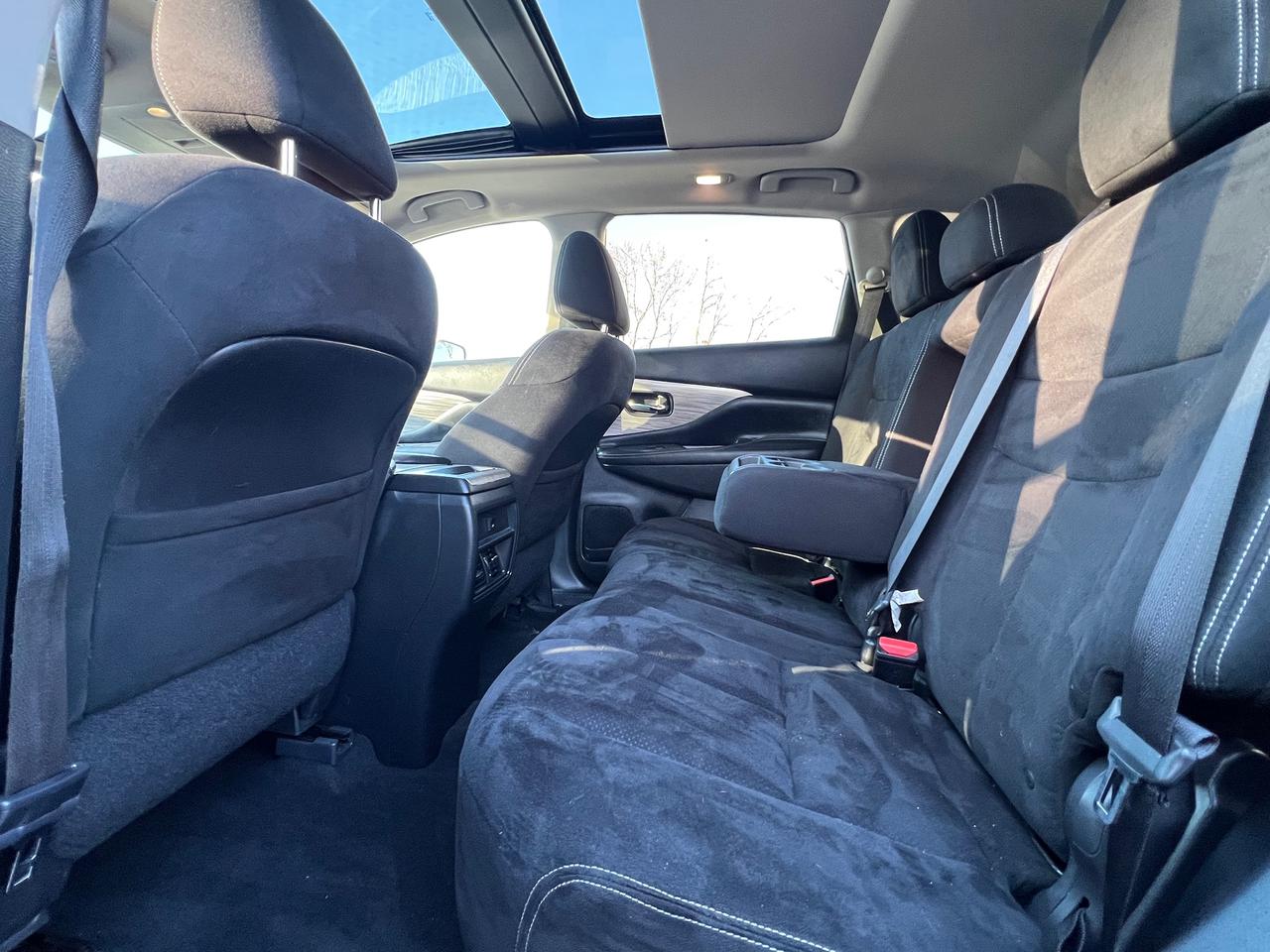 2015 Nissan Murano NAV-BACK CAM-SR/F-HEATED SEATS & MORE! Photo