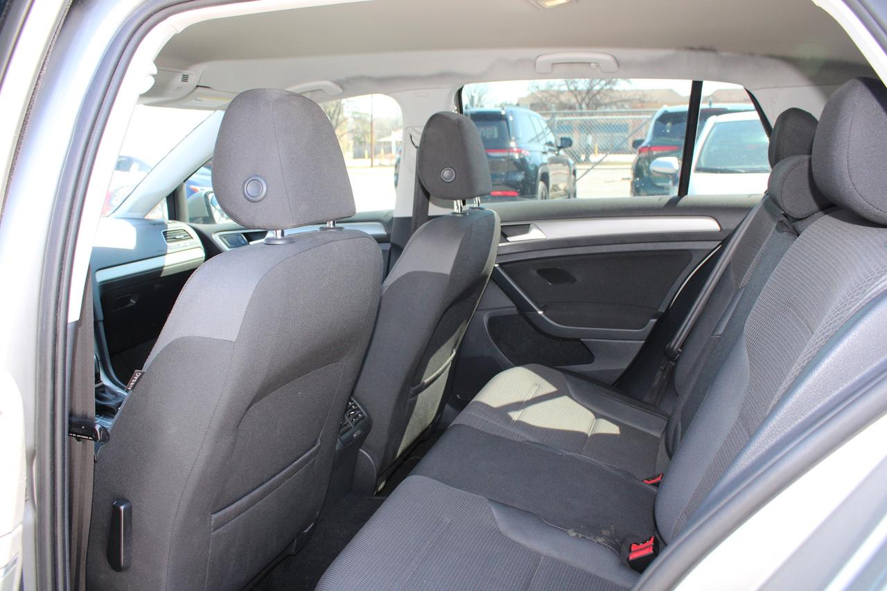 2017 Volkswagen Golf 5dr HB Auto 1.8 TSI Highline Photo