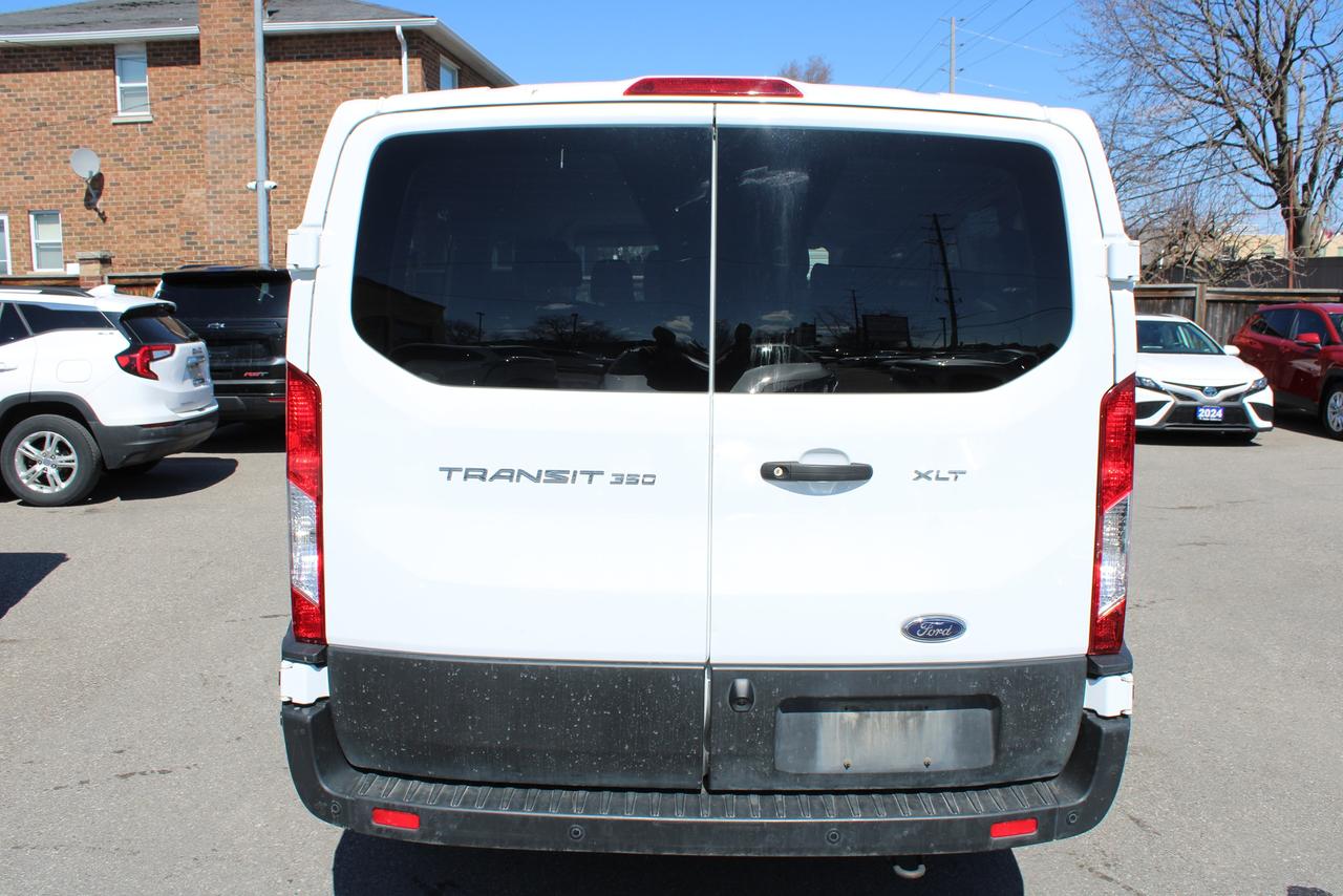 2022 Ford Transit XLT Photo
