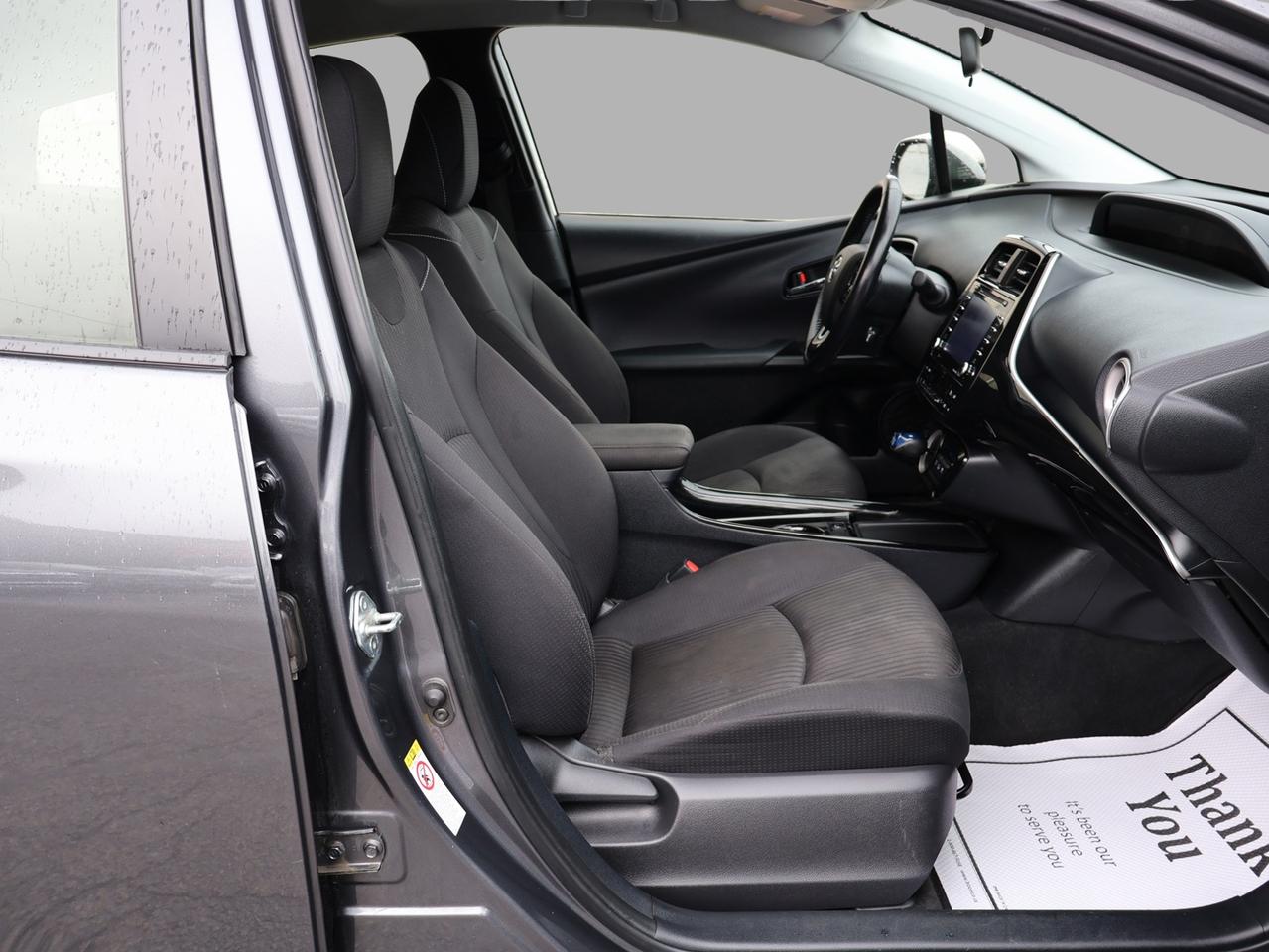 2021 Toyota Prius Prime LE CERTIFIED *ACCIDENT FREE* CAMERA BLUETOOTH HEATED SEATS/STEERING LANE CHANGE ALERT CRUISE ALLOYS Photo