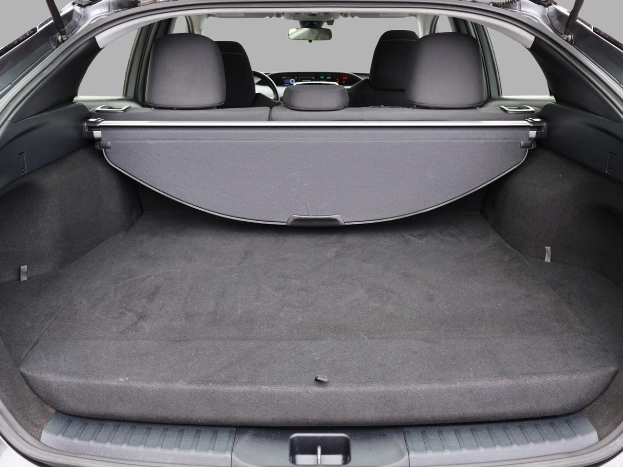 2021 Toyota Prius Prime LE CERTIFIED *ACCIDENT FREE* CAMERA BLUETOOTH HEATED SEATS/STEERING LANE CHANGE ALERT CRUISE ALLOYS Photo