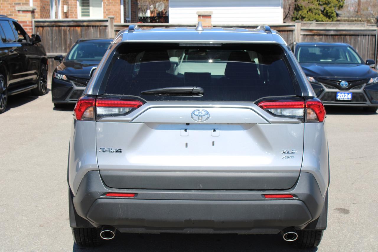 2025 Toyota RAV4 XLE AWD Photo