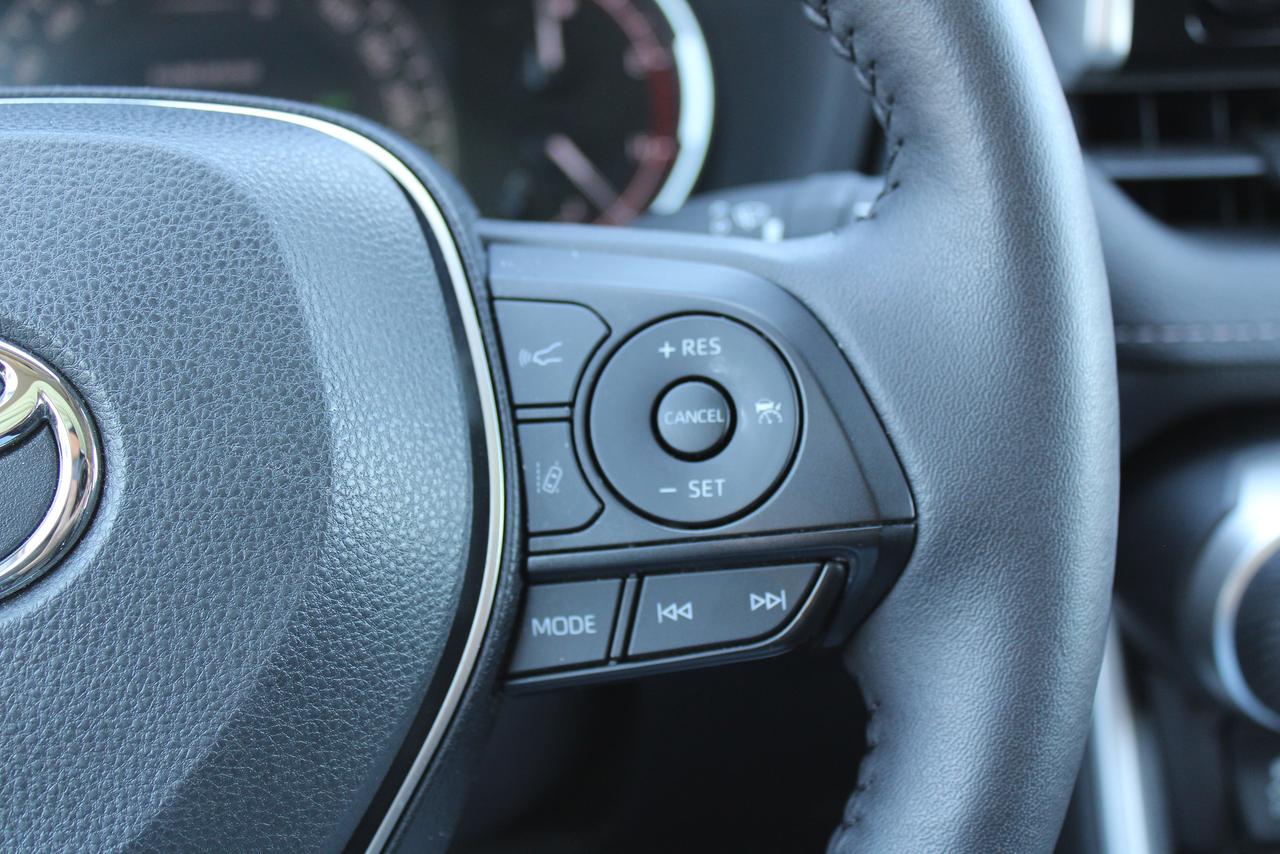 2025 Toyota RAV4 XLE AWD Photo