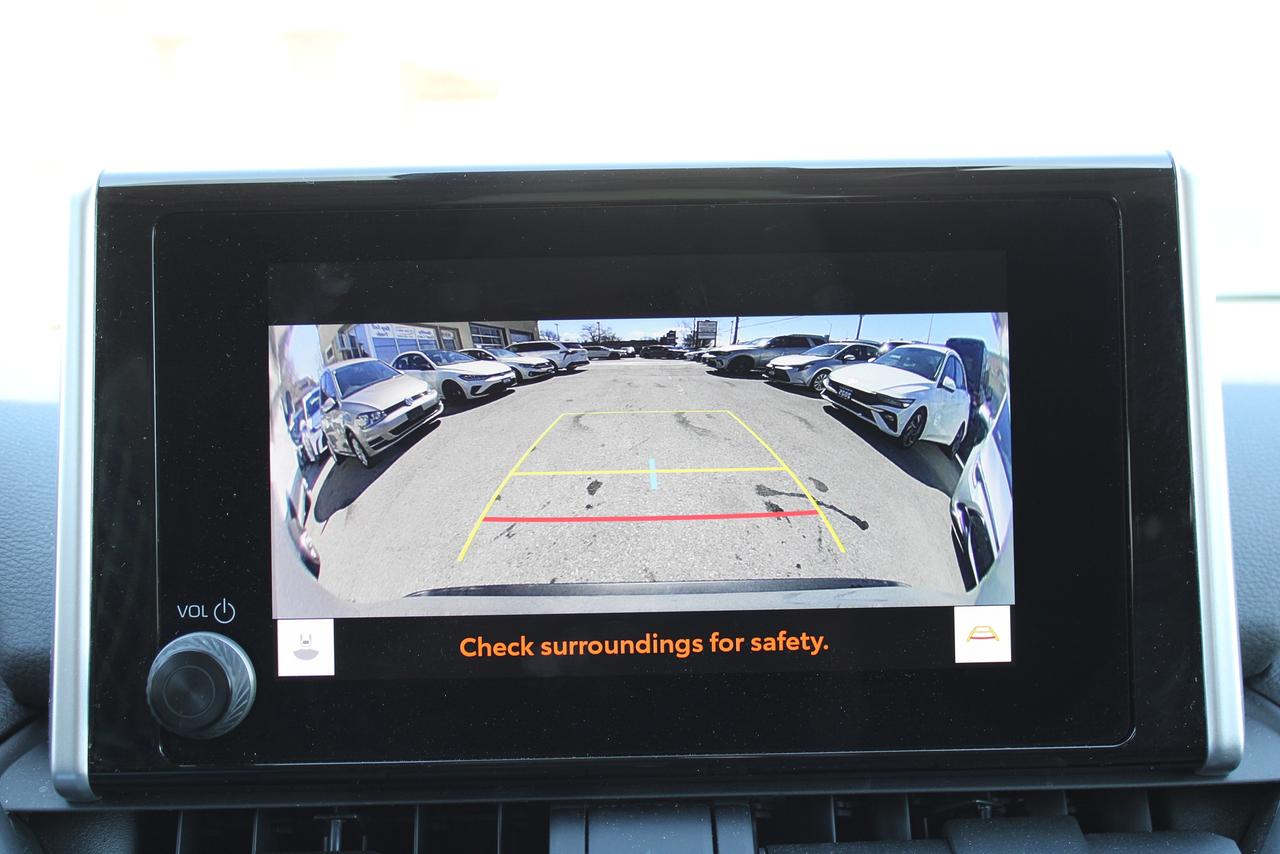 2025 Toyota RAV4 XLE AWD Photo