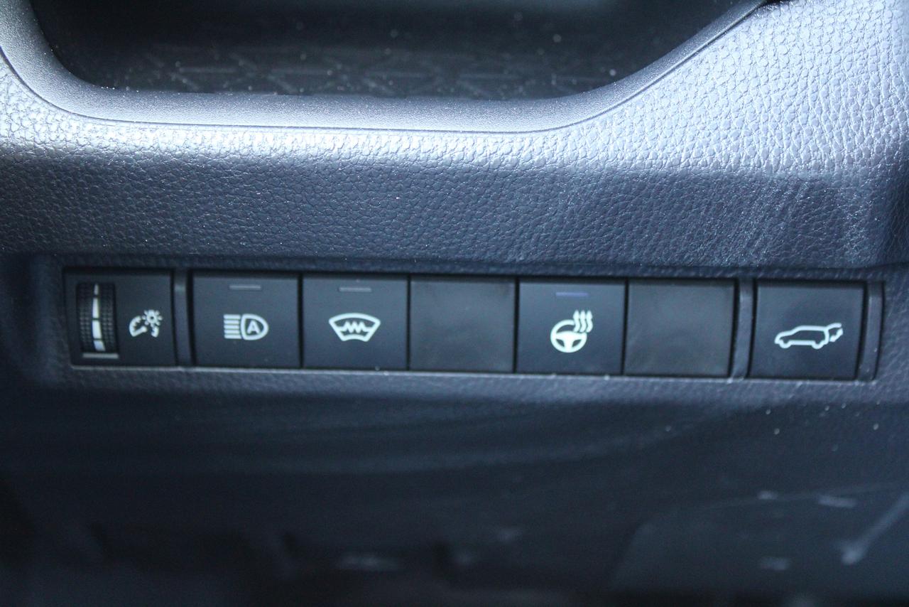 2025 Toyota RAV4 XLE AWD Photo