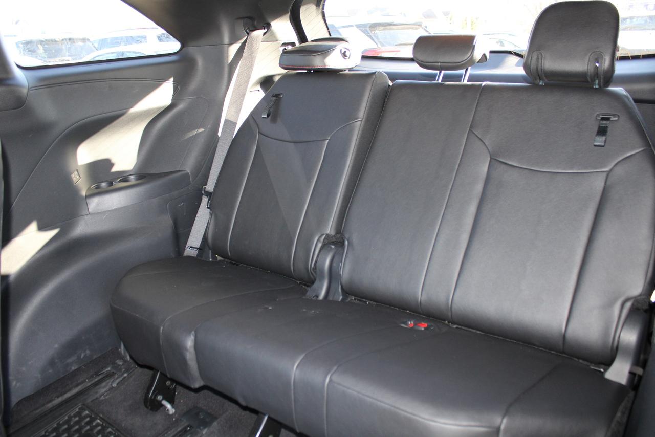 2025 Toyota Sienna XSE Photo