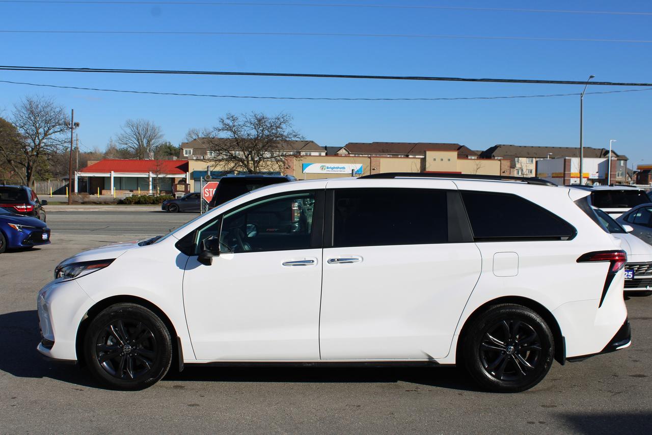 2025 Toyota Sienna XSE Photo