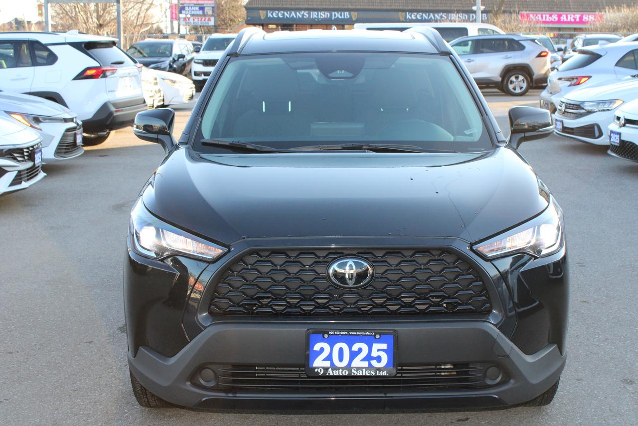 2025 Toyota Corolla Cross LE PLUS AWD Photo