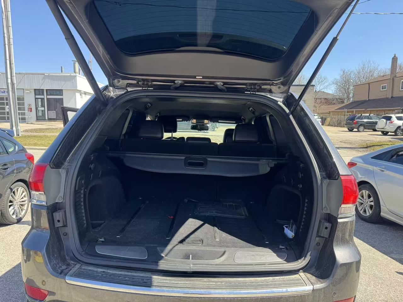 2015 Jeep Grand Cherokee 4WD 4Dr Limited Photo