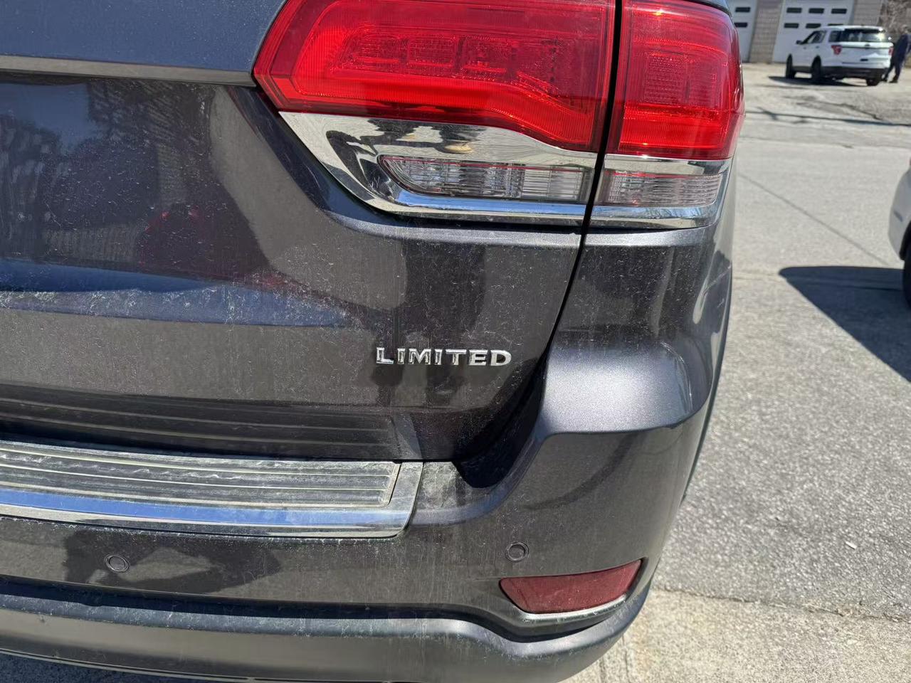 2015 Jeep Grand Cherokee 4WD 4Dr Limited Photo4