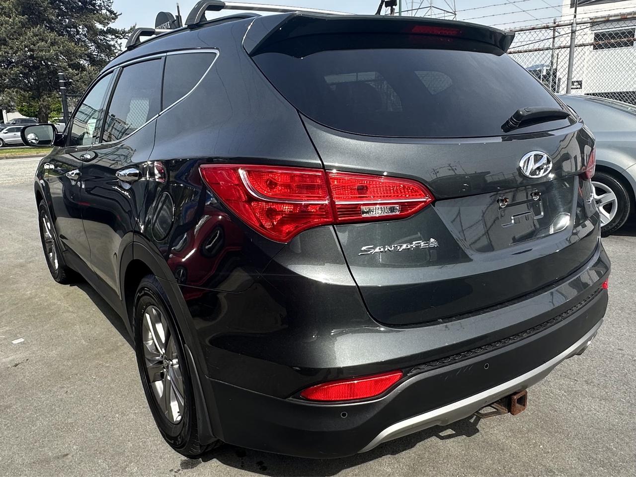 2013 Hyundai Santa Fe Premium Photo