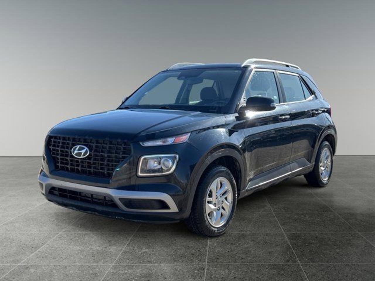 2024 Hyundai Venue PREFERRED - Photo #1