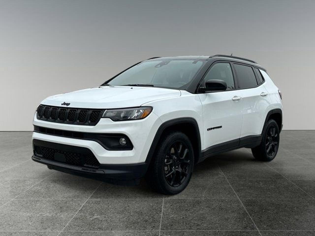 2024 Jeep Compass Altitude - Photo #1