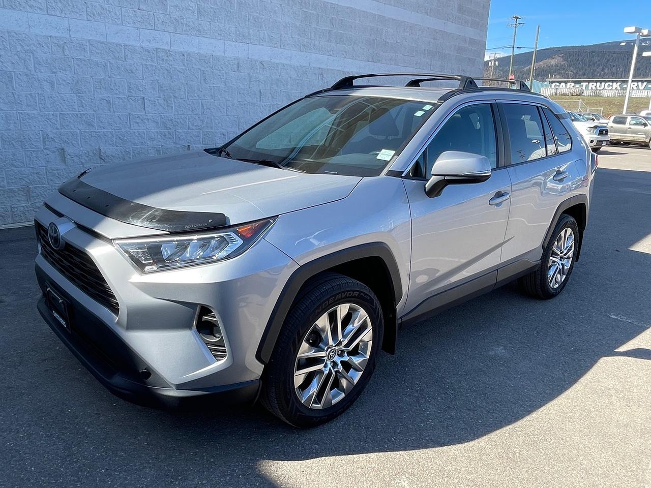 2020 Toyota RAV4  Photo0
