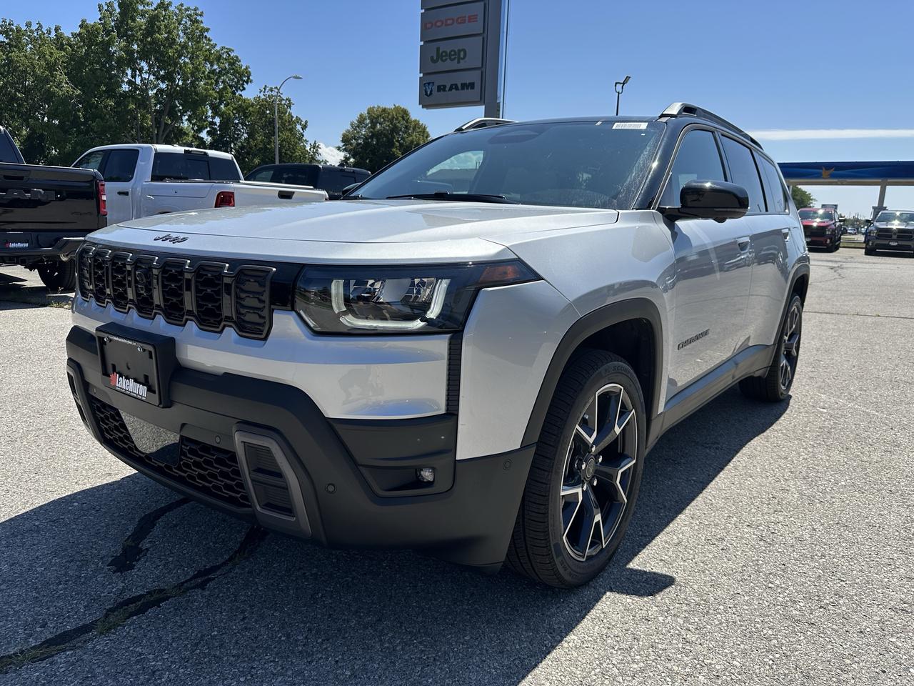 2026 Jeep Cherokee OVERLAND Photo