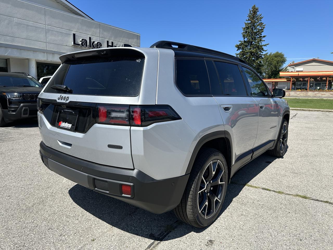 2026 Jeep Cherokee OVERLAND Photo