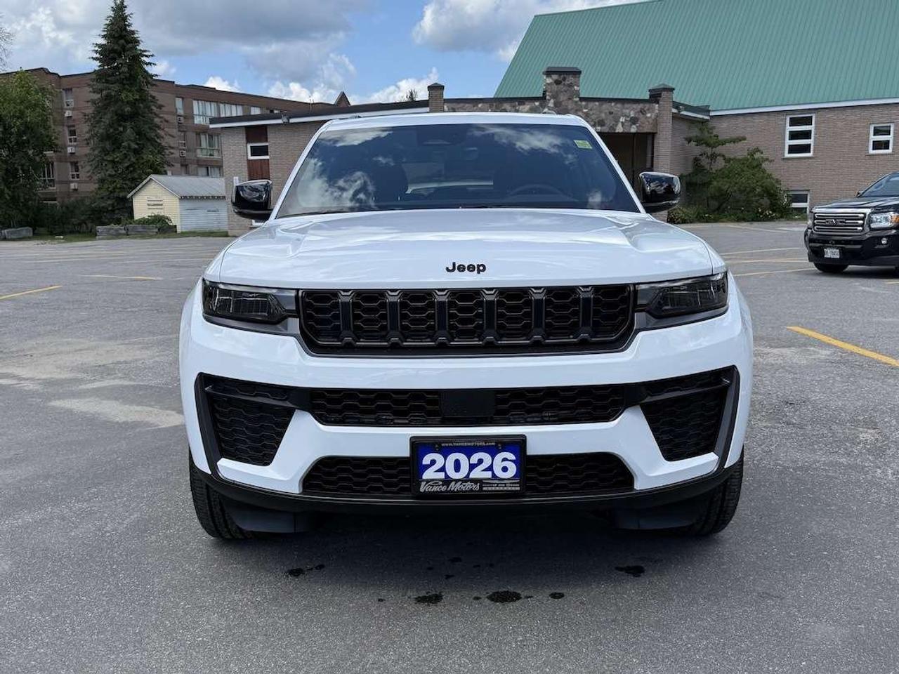 2026 Jeep Grand Cherokee ALTITUDE 4X4 Photo5