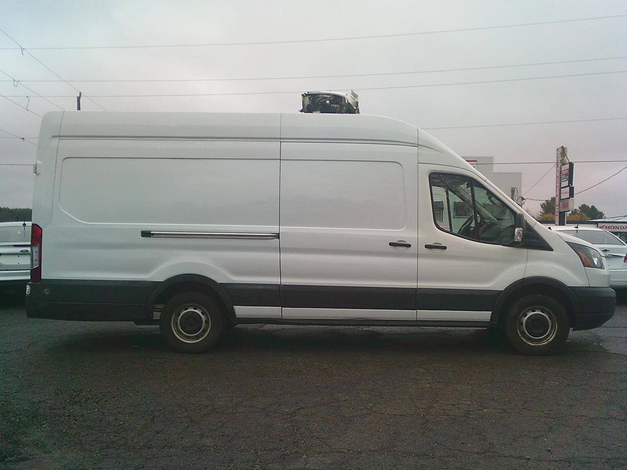 2018 Ford Transit T-350 REEFER 148 EL Hi Rf 9500 GVWR Sliding RH Dr Photo3