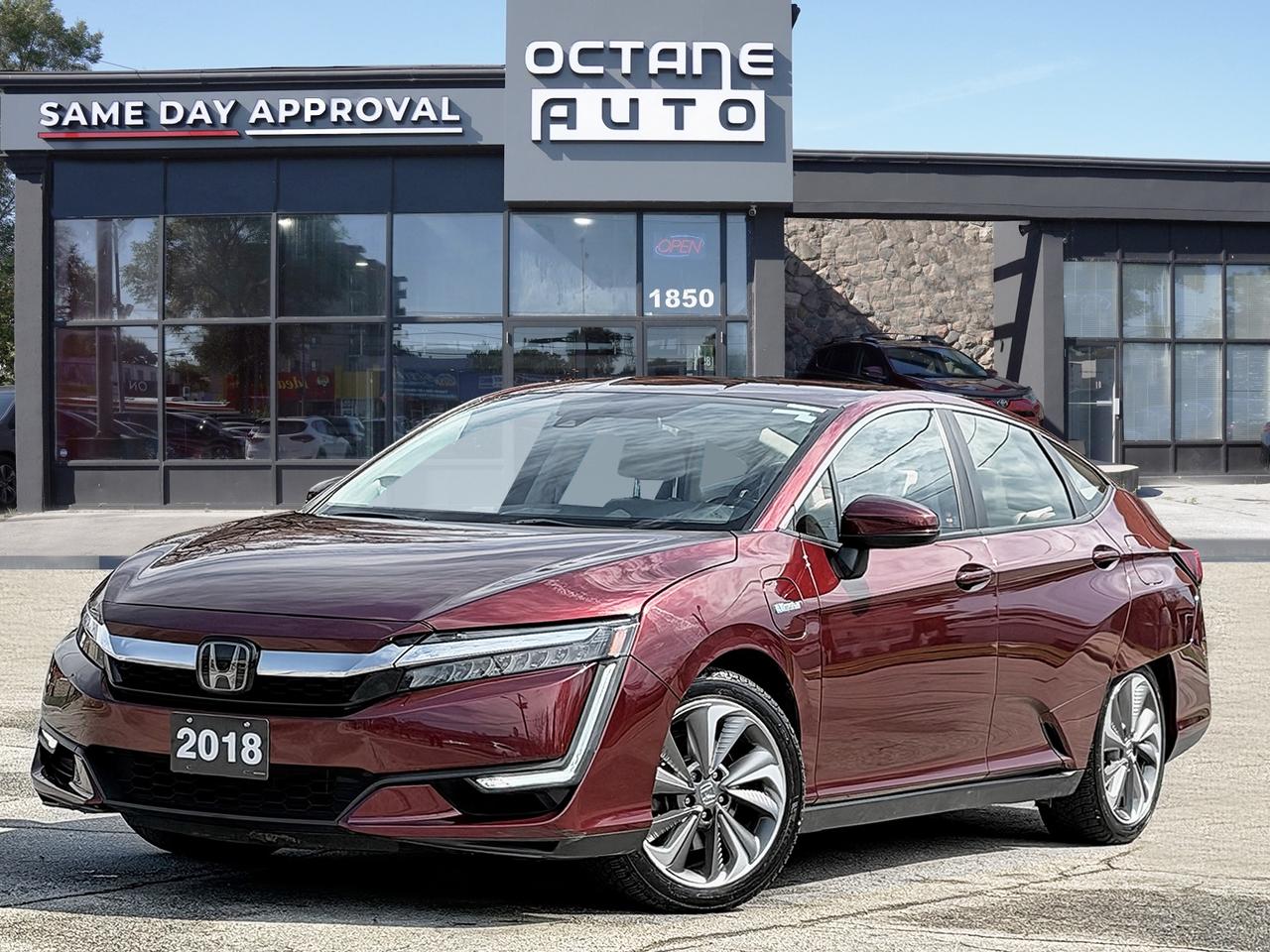 2018 Honda Clarity Plug-In Hybrid Touring Sedan - Photo #1