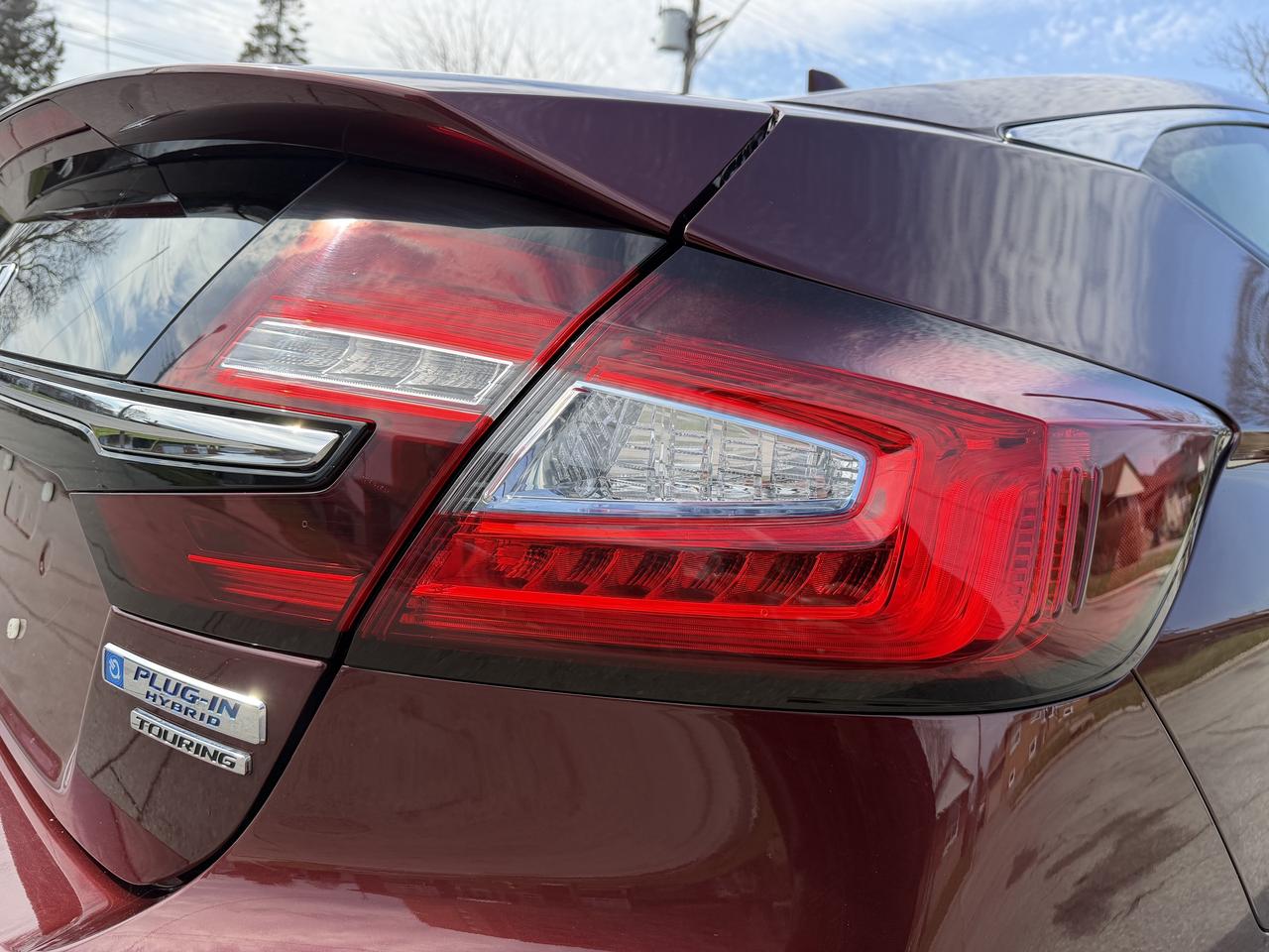 2018 Honda Clarity Plug-In Hybrid Touring Sedan Photo