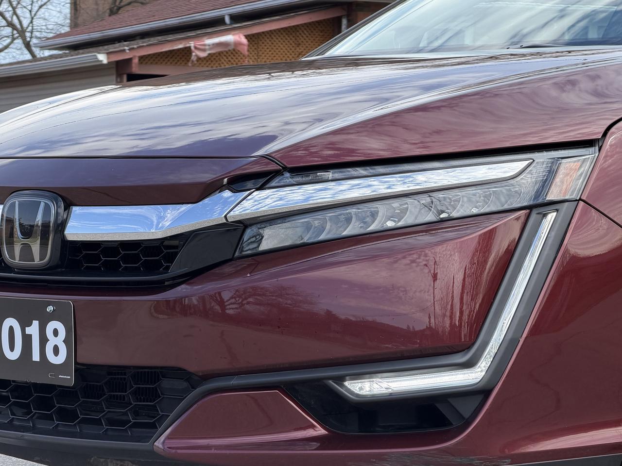 2018 Honda Clarity Plug-In Hybrid Touring Sedan Photo