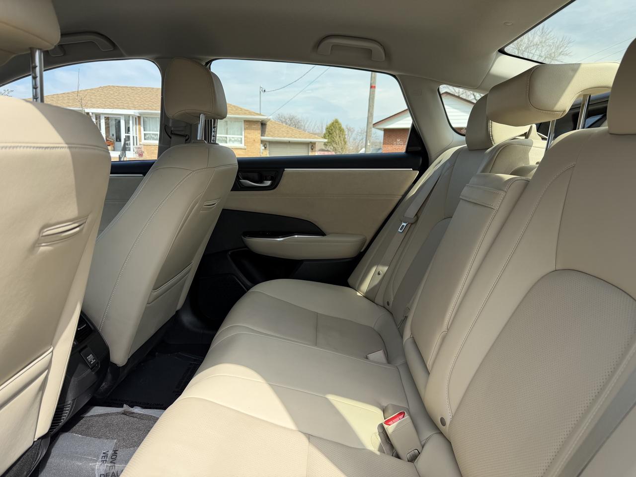 2018 Honda Clarity Plug-In Hybrid Touring Sedan Photo