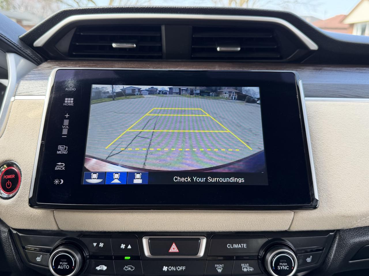 2018 Honda Clarity Plug-In Hybrid Touring Sedan Photo
