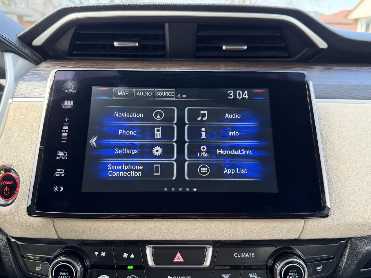 2018 Honda Clarity Plug-In Hybrid Touring Sedan Photo