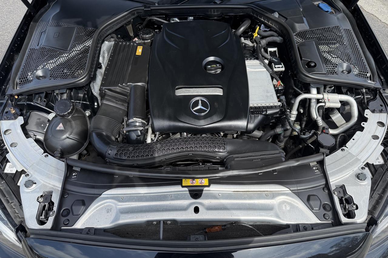 2018 Mercedes-Benz C-Class C 300 4MATIC Sedan Photo