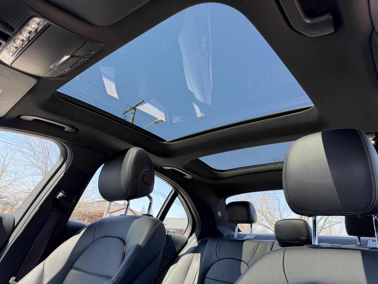 2018 Mercedes-Benz C-Class C 300 4MATIC Sedan Photo