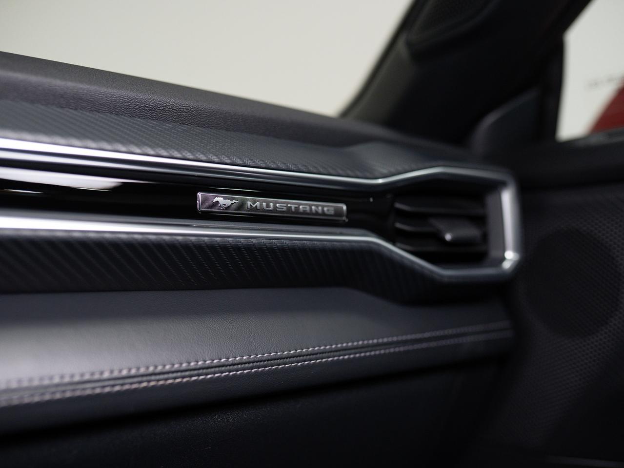 2025 Ford Mustang ECOBOOST PREMIUM | CONVERTIBLE | CARPLAY Photo