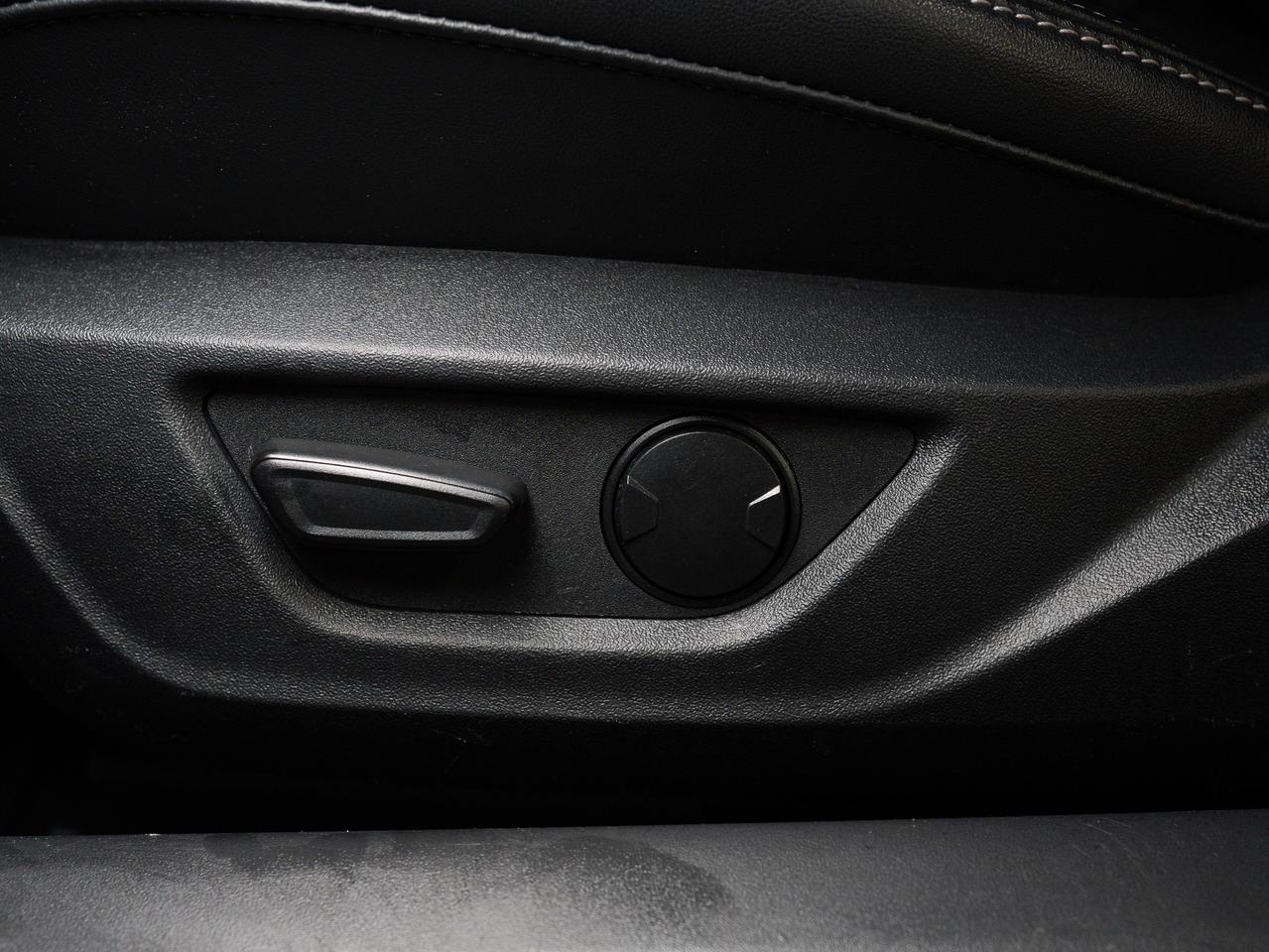 2025 Ford Mustang ECOBOOST PREMIUM | CONVERTIBLE | CARPLAY Photo