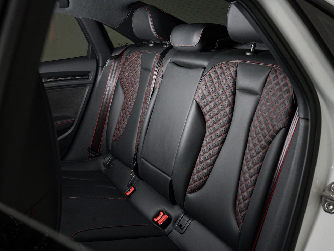 2020 Audi RS 3 Sedan BLACK OPTICS | CARBON FIBRE | B&O | SUNROOF Photo
