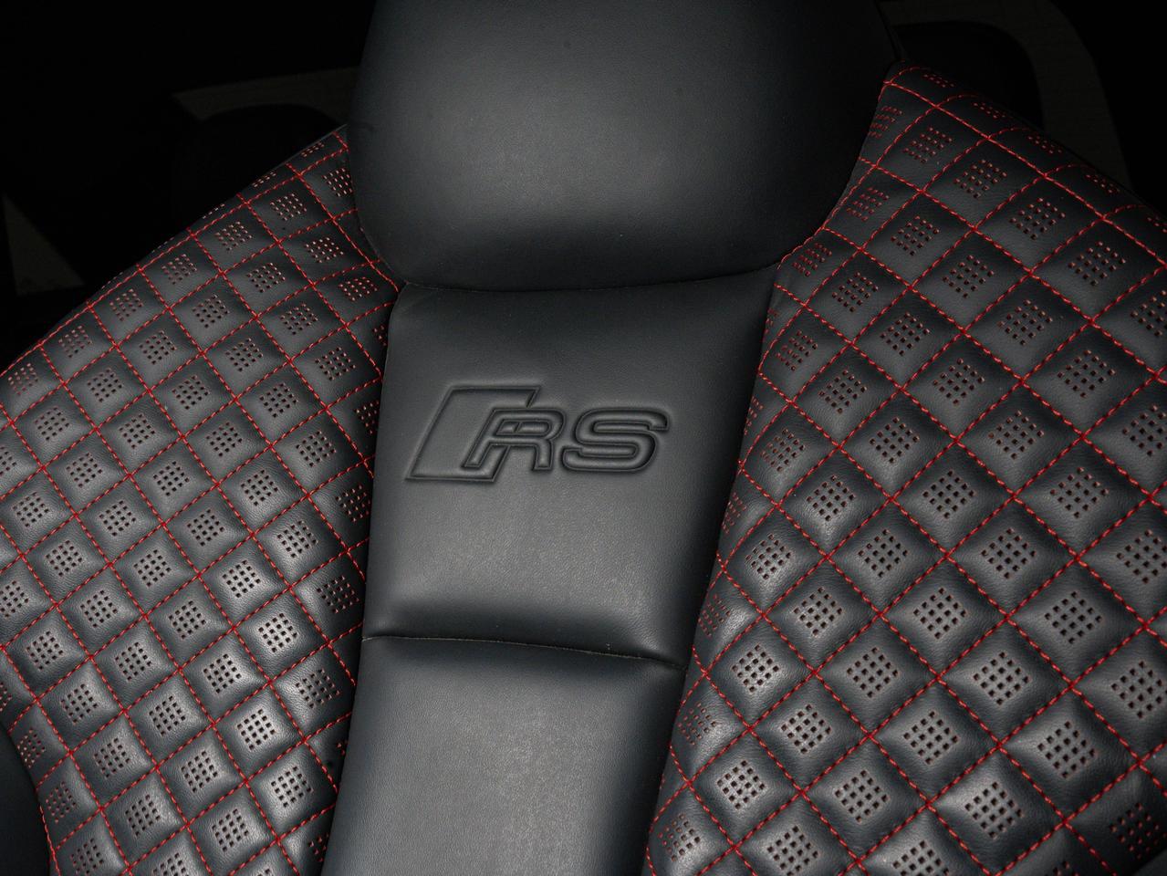 2020 Audi RS 3 Sedan BLACK OPTICS | CARBON FIBRE | B&O | SUNROOF Photo