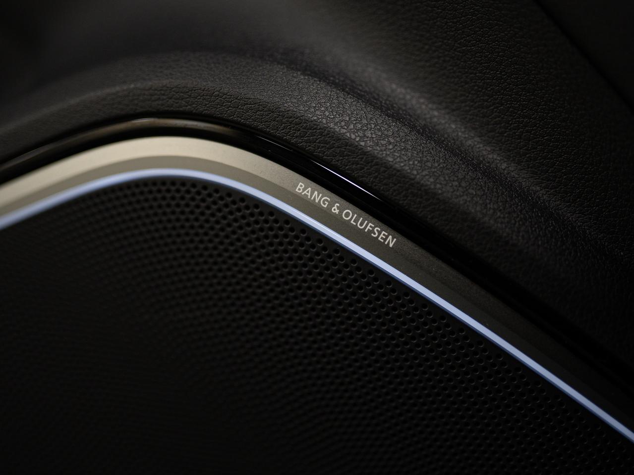 2020 Audi RS 3 Sedan BLACK OPTICS | CARBON FIBRE | B&O | SUNROOF Photo