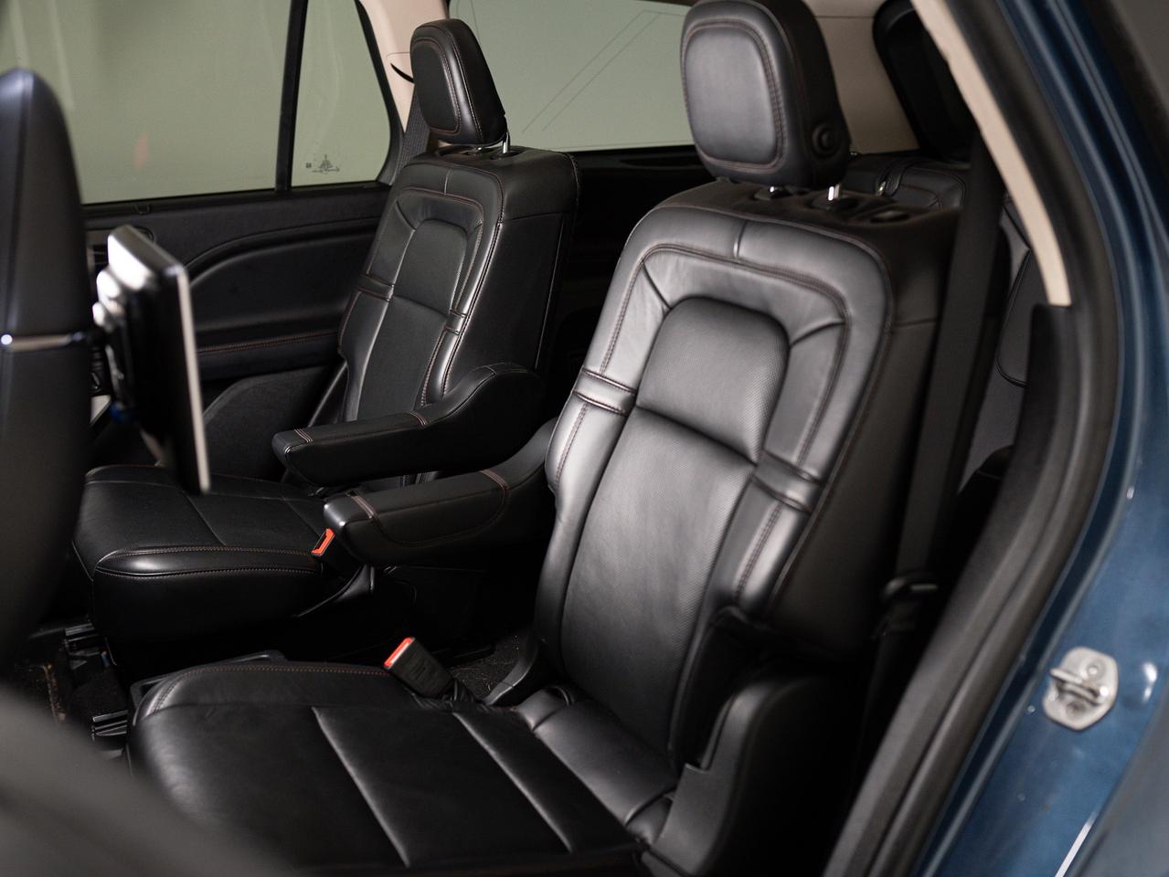 2020 Lincoln Aviator RESERVE | ELEMENTS PKG | REAR ENTERTAIMENT | 22 IN Photo