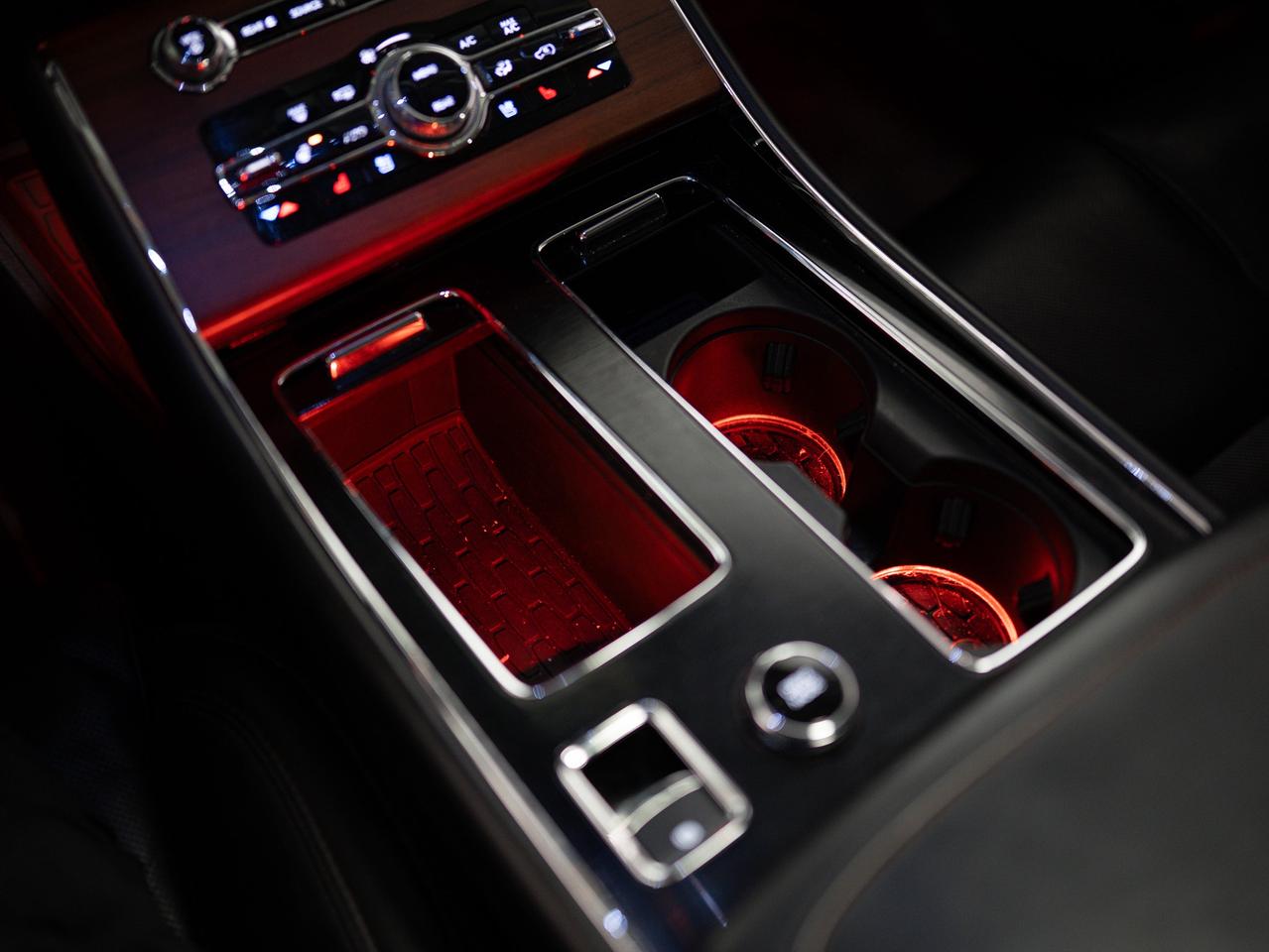 2020 Lincoln Aviator RESERVE | ELEMENTS PKG | REAR ENTERTAIMENT | 22 IN Photo