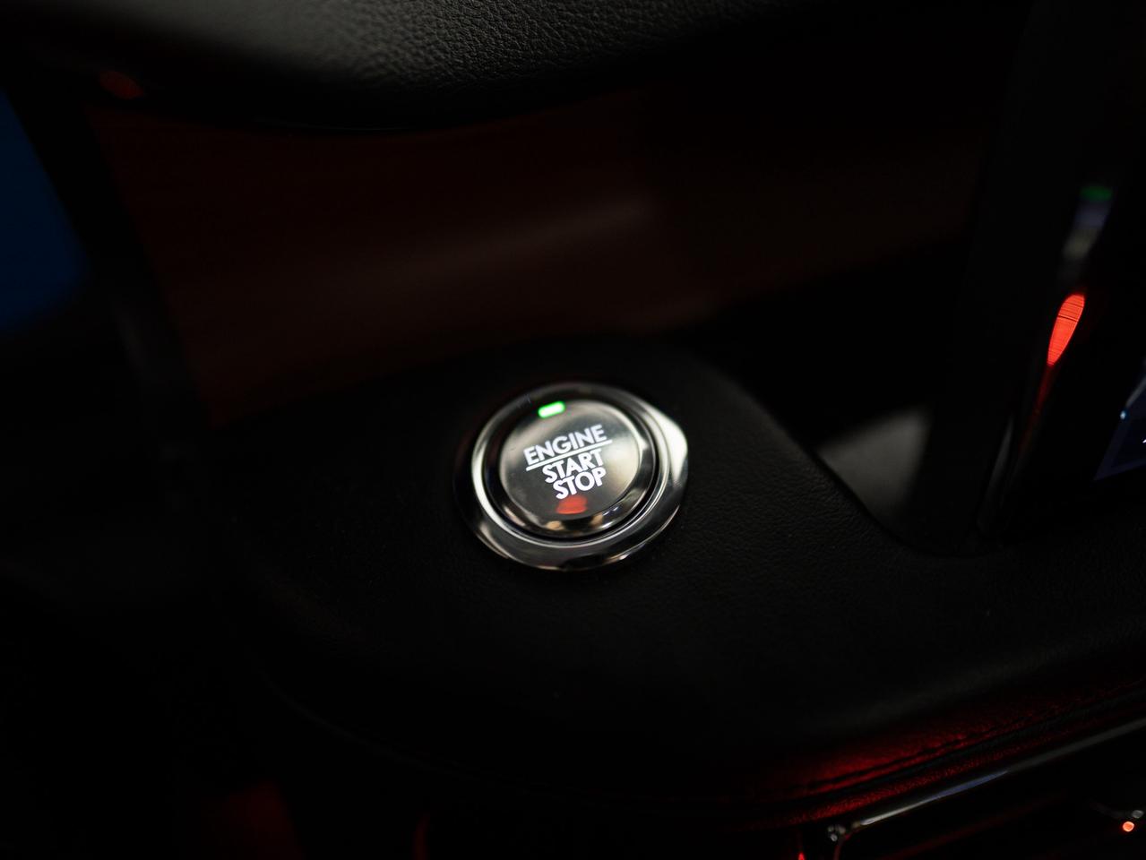 2020 Lincoln Aviator RESERVE | ELEMENTS PKG | REAR ENTERTAIMENT | 22 IN Photo