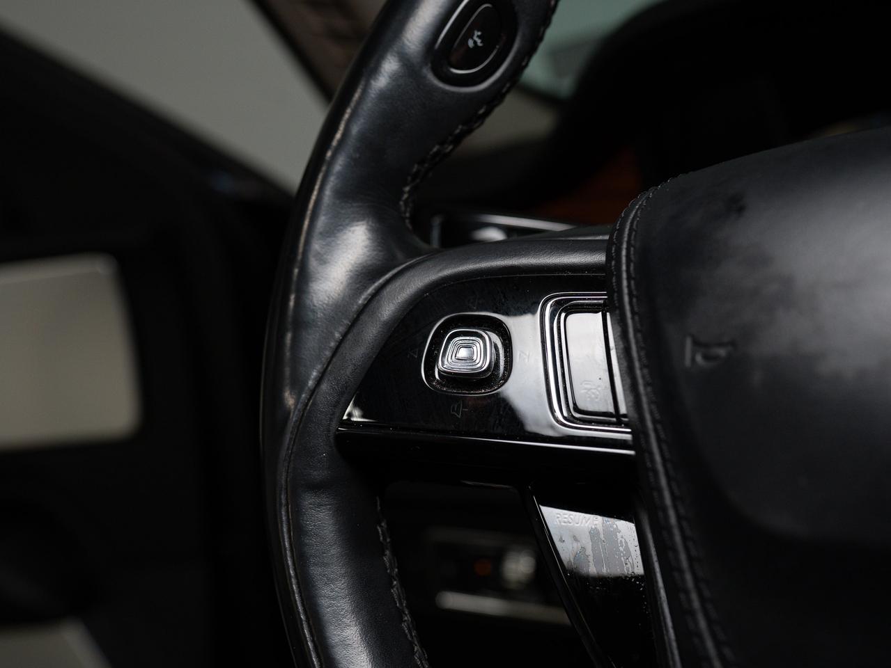 2020 Lincoln Aviator RESERVE | ELEMENTS PKG | REAR ENTERTAIMENT | 22 IN Photo