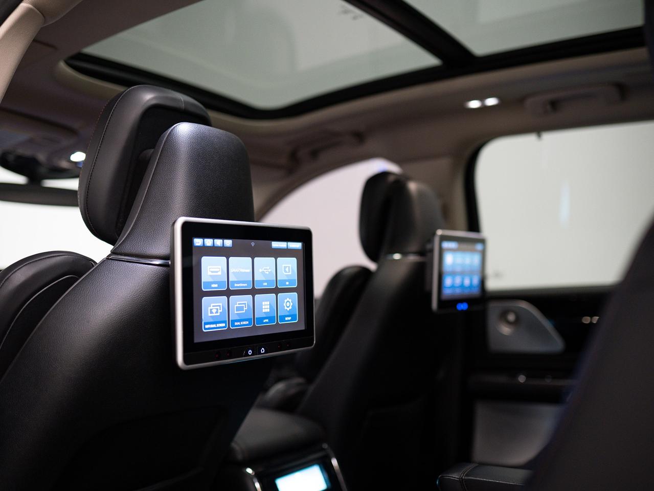 2020 Lincoln Aviator RESERVE | ELEMENTS PKG | REAR ENTERTAIMENT | 22 IN Photo