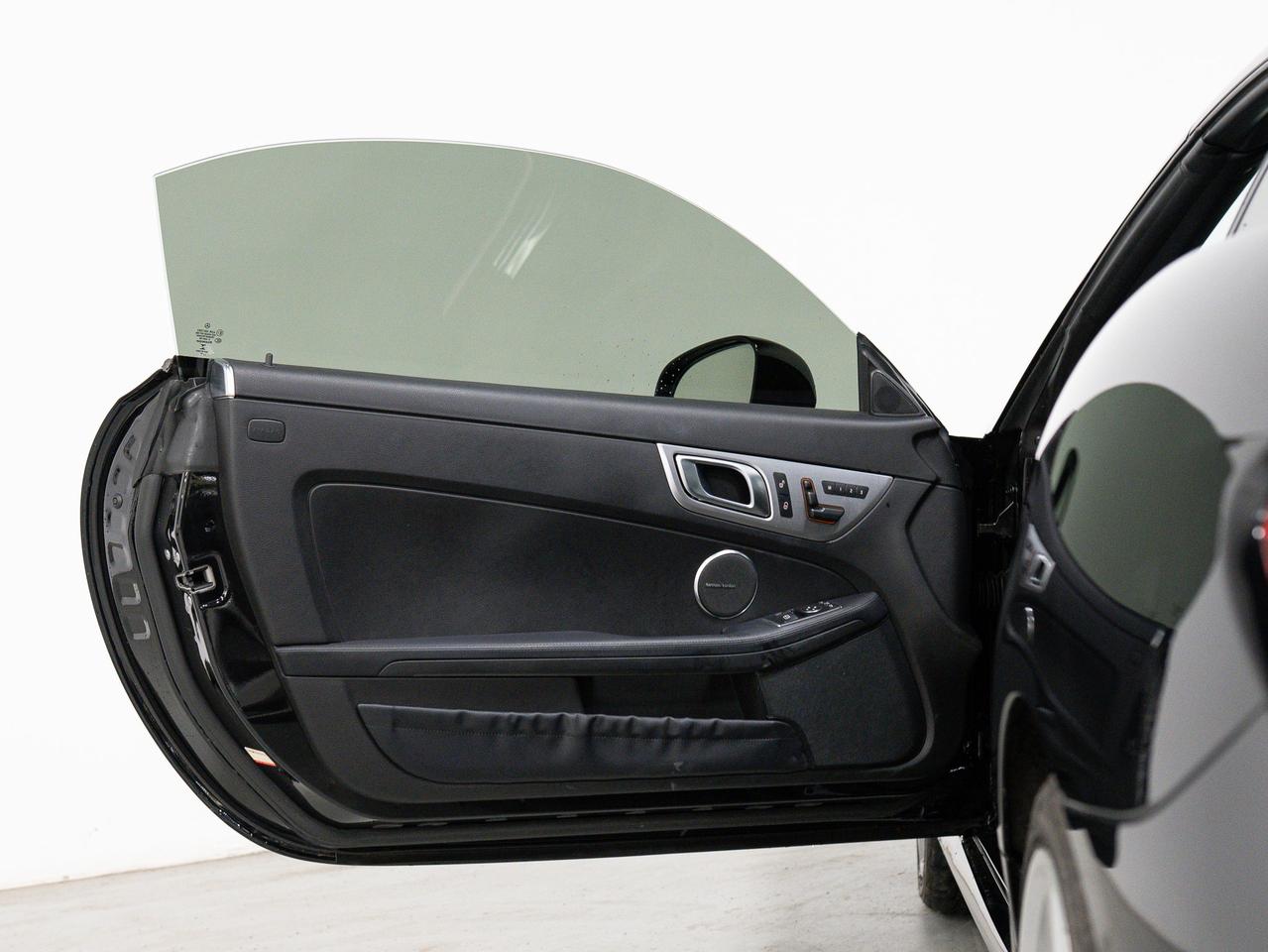 2015 Mercedes-Benz SLK 350 | AMG | CONVERTIBLE | PREMIUM PKG Photo