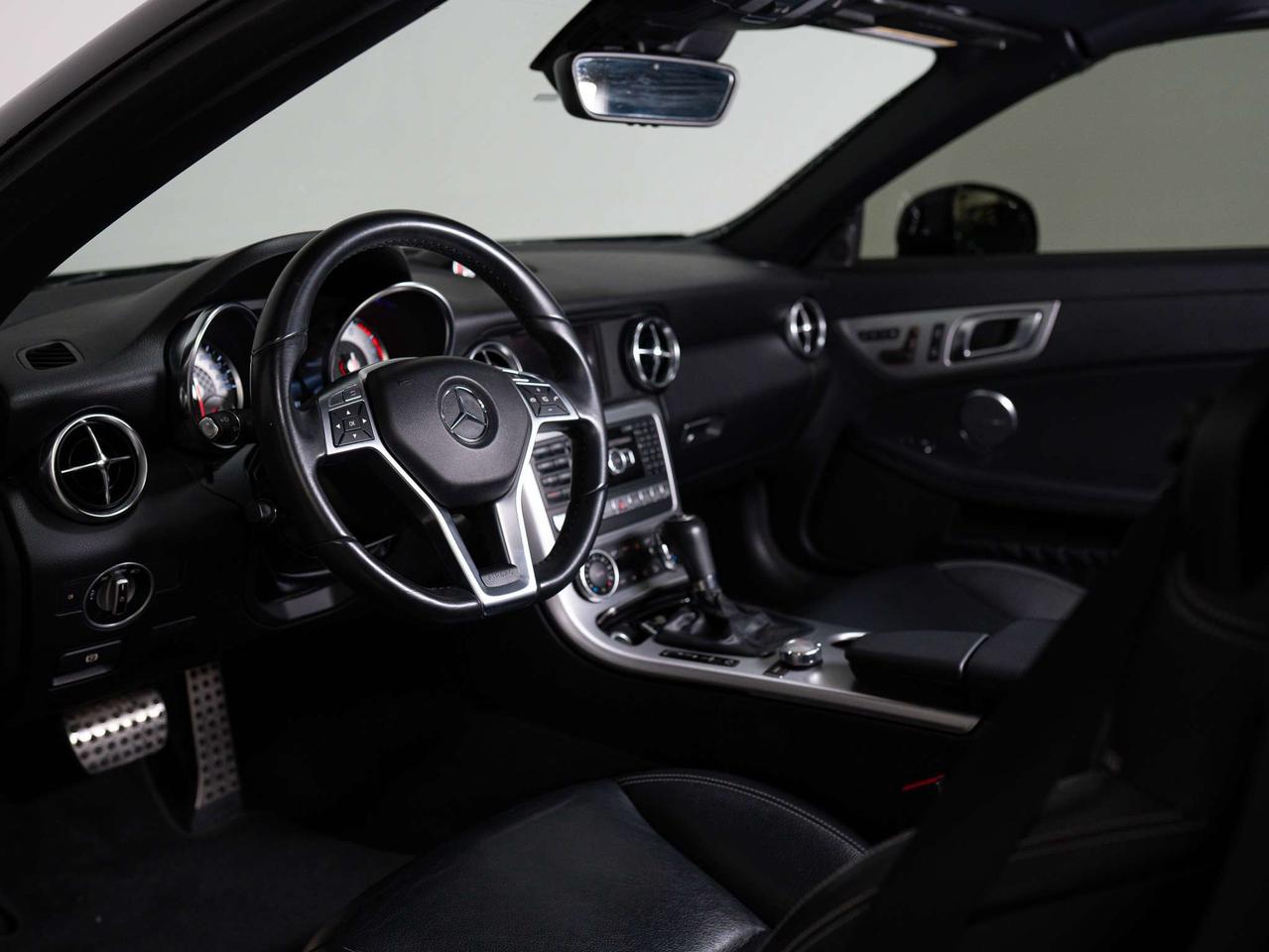 2015 Mercedes-Benz SLK 350 | AMG | CONVERTIBLE | PREMIUM PKG Photo