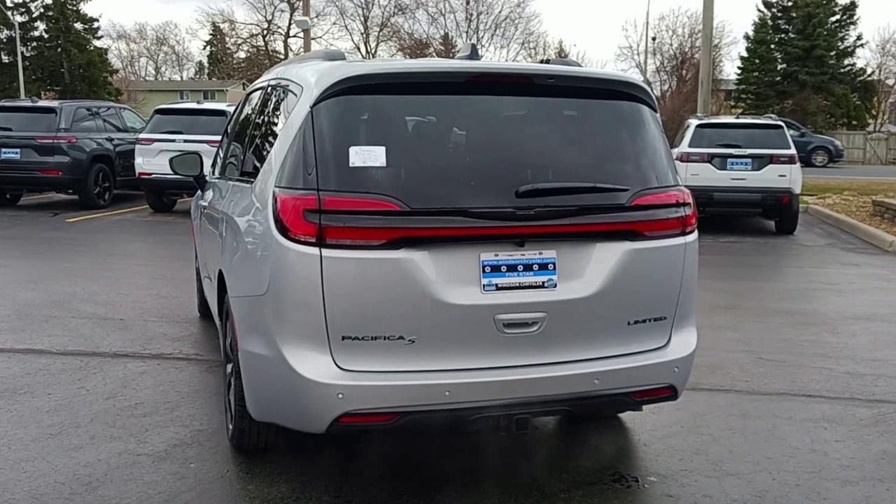 2026 Chrysler Pacifica Limited FWD Photo