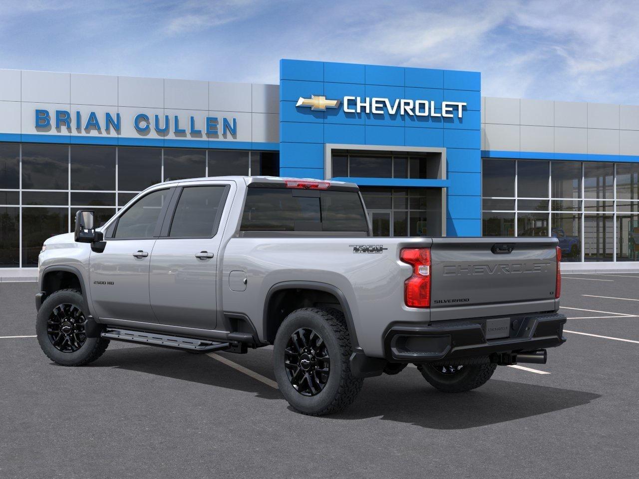 2026 Chevrolet Silverado 2500 HD LT 4WD Crew Cab Standard Box LT Photo2