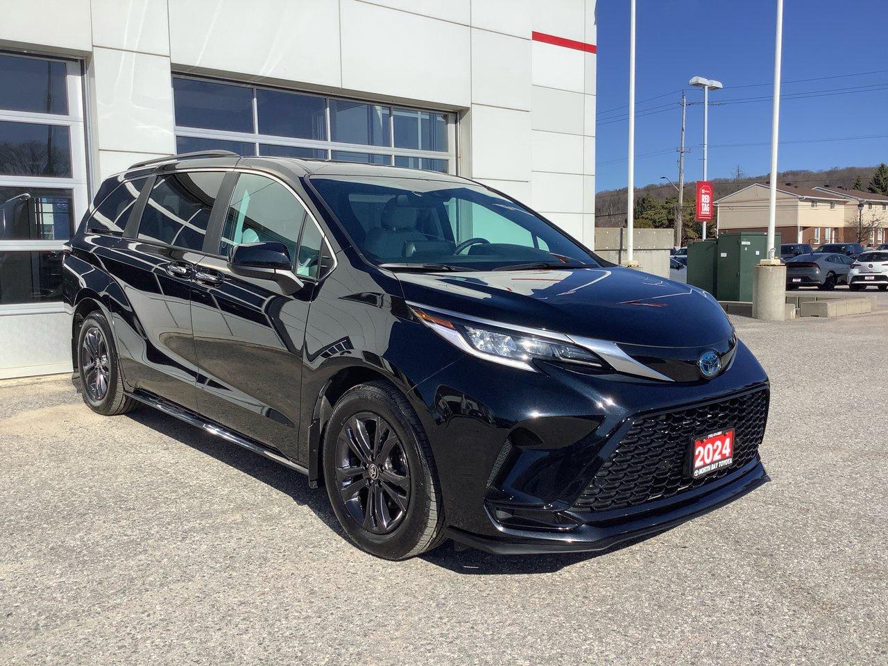 2024 Toyota Sienna  Photo2