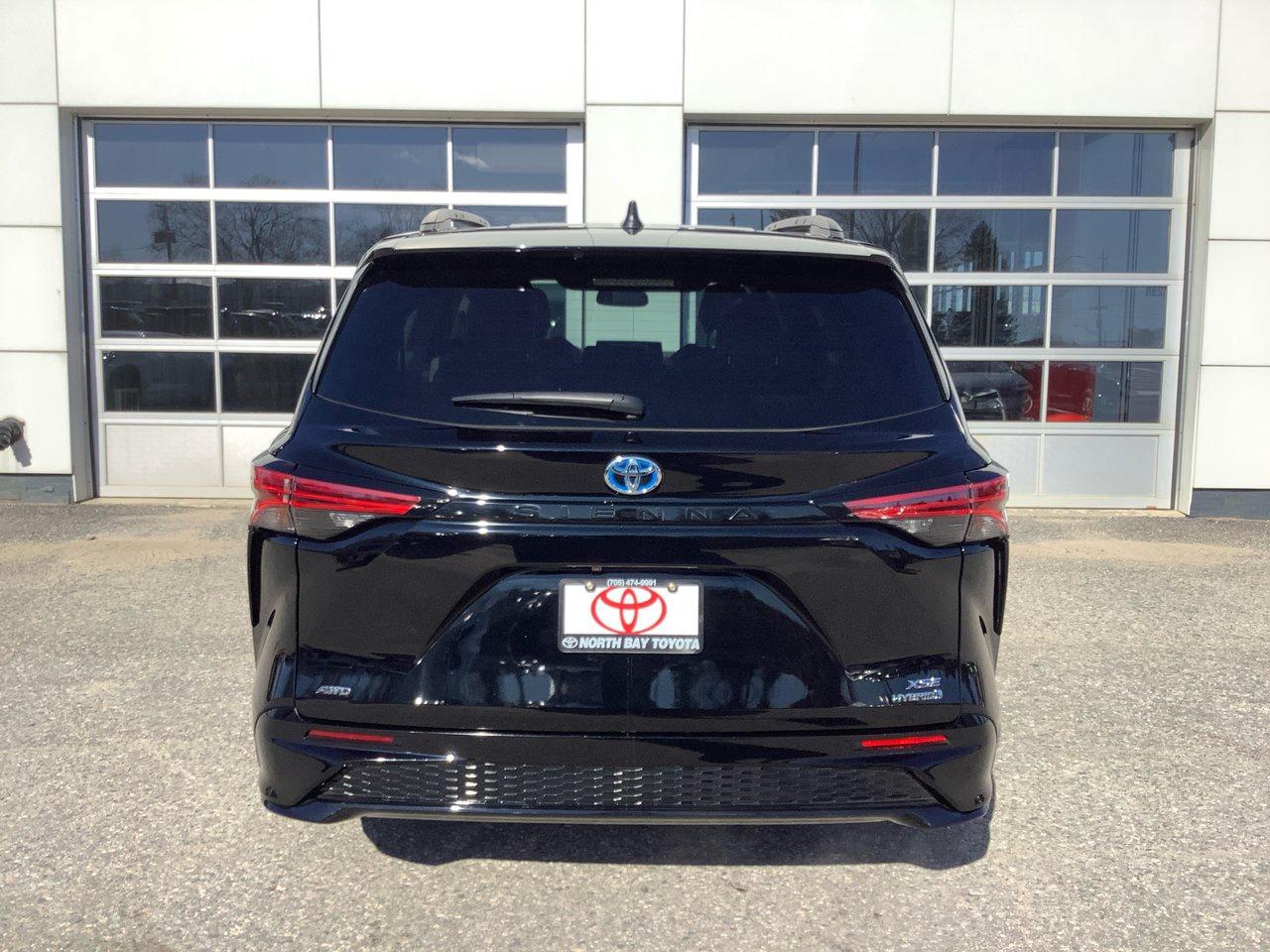 2024 Toyota Sienna  Photo